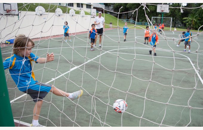 extra curricular activites improve students overall Students become involved in extracurricular activities not only for entertainment, social, and enjoyment purposes, but most important, to gain and improve skills. extra curricular activites improve students overall Students become involved in extracurricular activities not only for entertainment, social, and enjoyment purposes, but most important, to gain and improve skills.