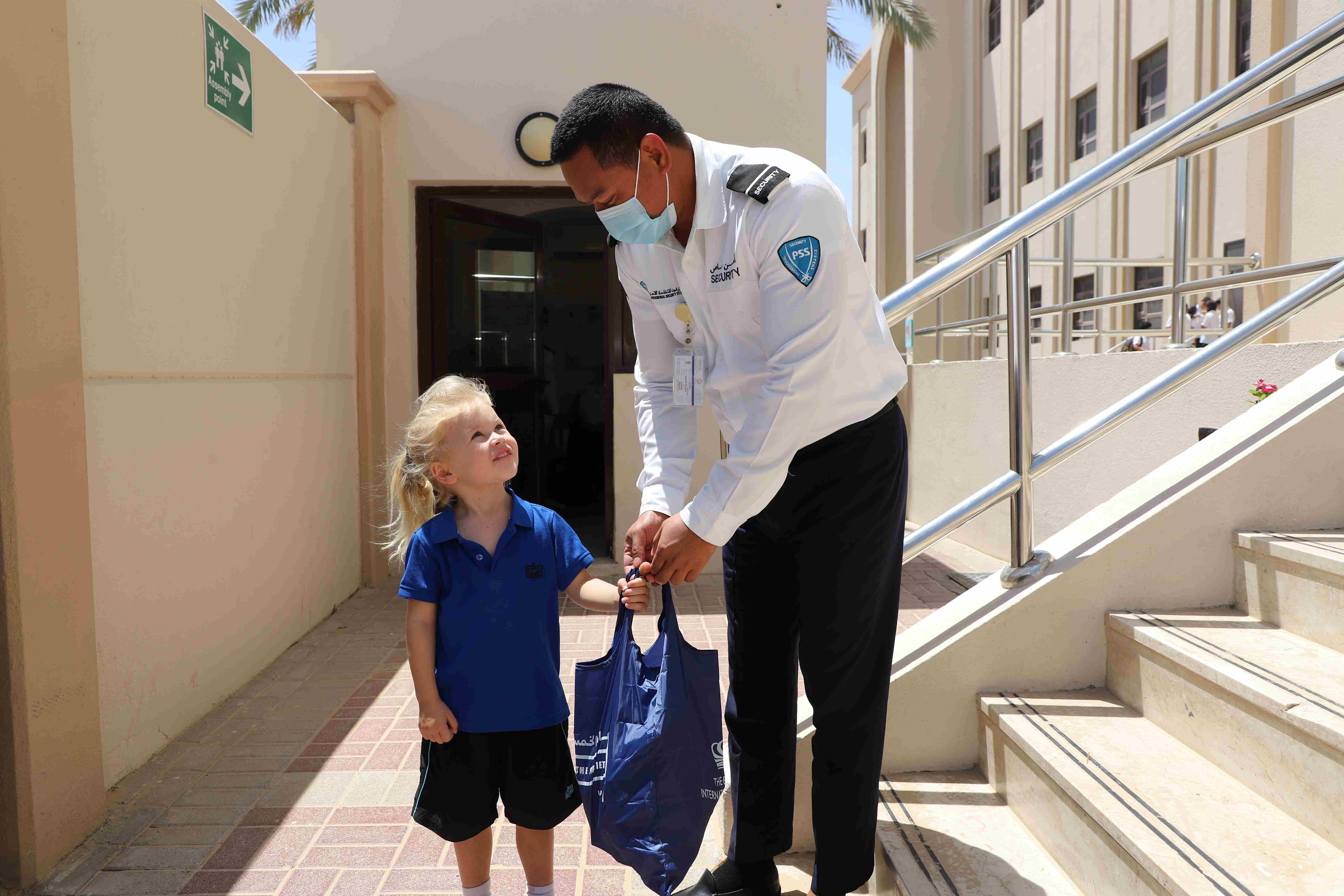 The British International School Abu Dhabi | BISAD - Feature Cards Pattern