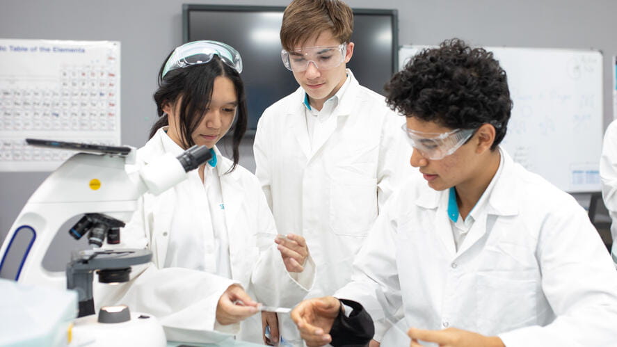 BIS Abu Dhabi Science Lab