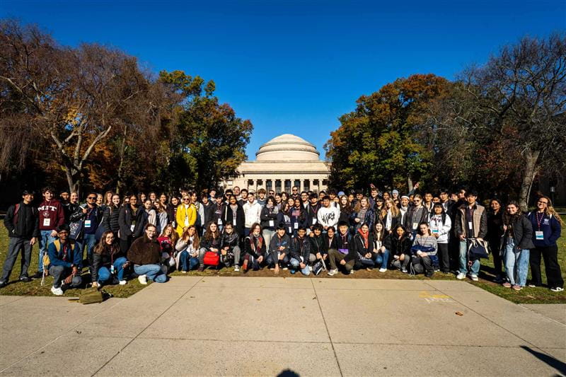 BIS Abu Dhabi and MIT: A Global Collaboration BIS Abu Dhabi and MIT: A Global Collaboration