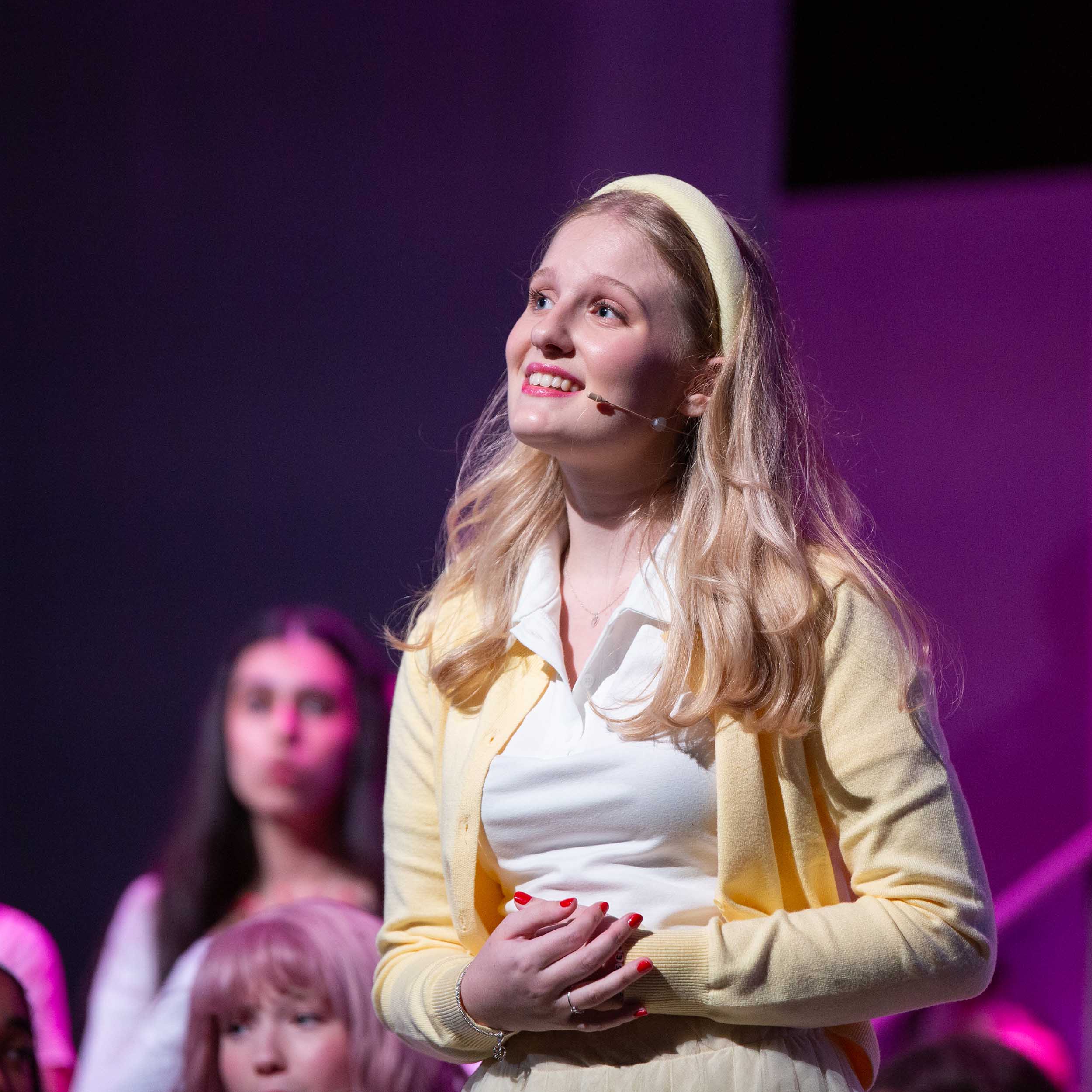 Outstanding Experiences | BIS Abu Dhabi - 04 - Feature Cards Pattern - Creativity and Culture