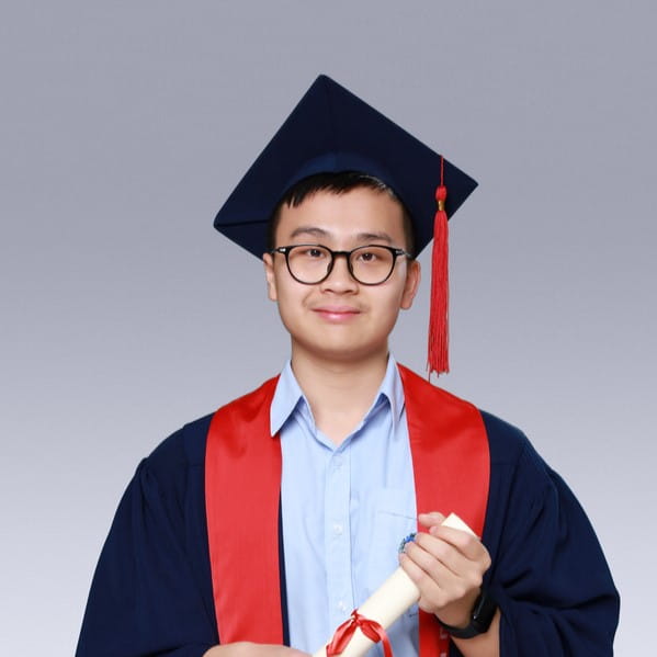 Upper Secondary School in Hanoi - Feature Cards - alumni