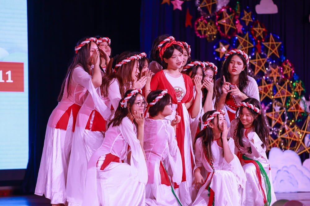 Moon Festival Assembly 2023 Celebrated with Spectacular Performances at BIS Hanoi | British International School Hanoi - Moon Festival Assembly 2023