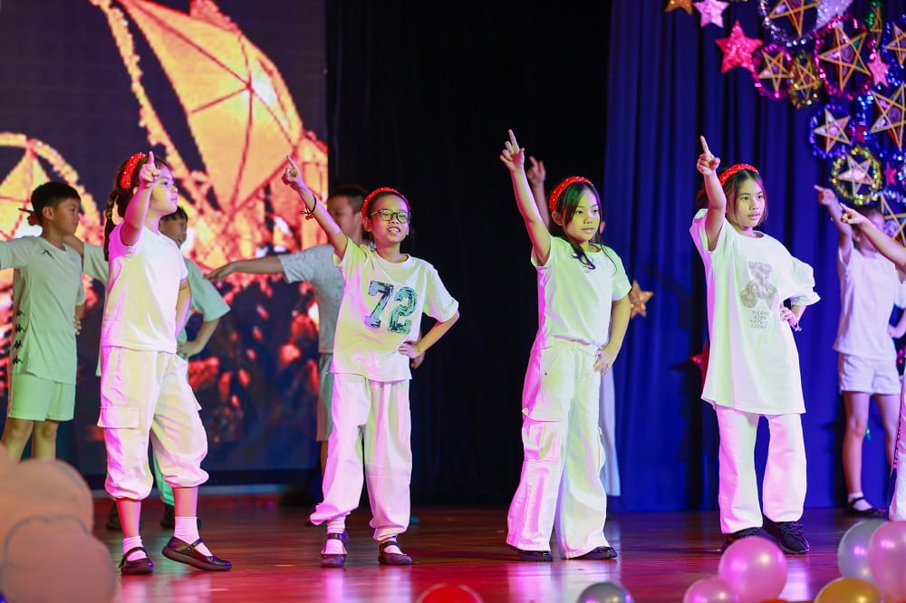 Moon Festival Assembly 2023 Celebrated with Spectacular - Moon Festival Assembly 2023