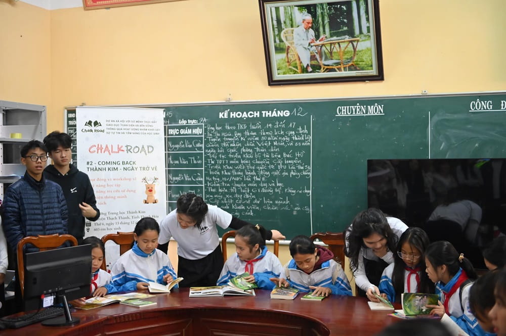 Dự án Chalk Road tiếp tục mang niềm vui tới trường Tiểu học và Trung học Thành Kim | Trường Quốc tế Anh BIS Hà Nội - Chalk Road 2