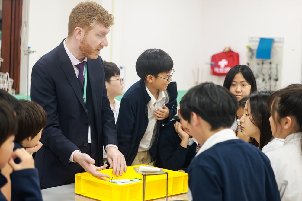 Celebrating Science Week at the British International School Hanoi - Science week 2025 1