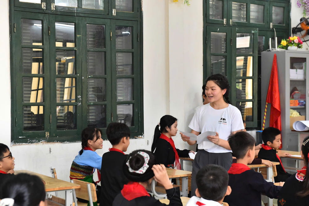BIS Hanoi's student-led social impact project Chalk Road continues its mission to empower local students in Tuyen Quang | British International School Hanoi - BIS Hanoi students inspire young learners in Tuyen Quang