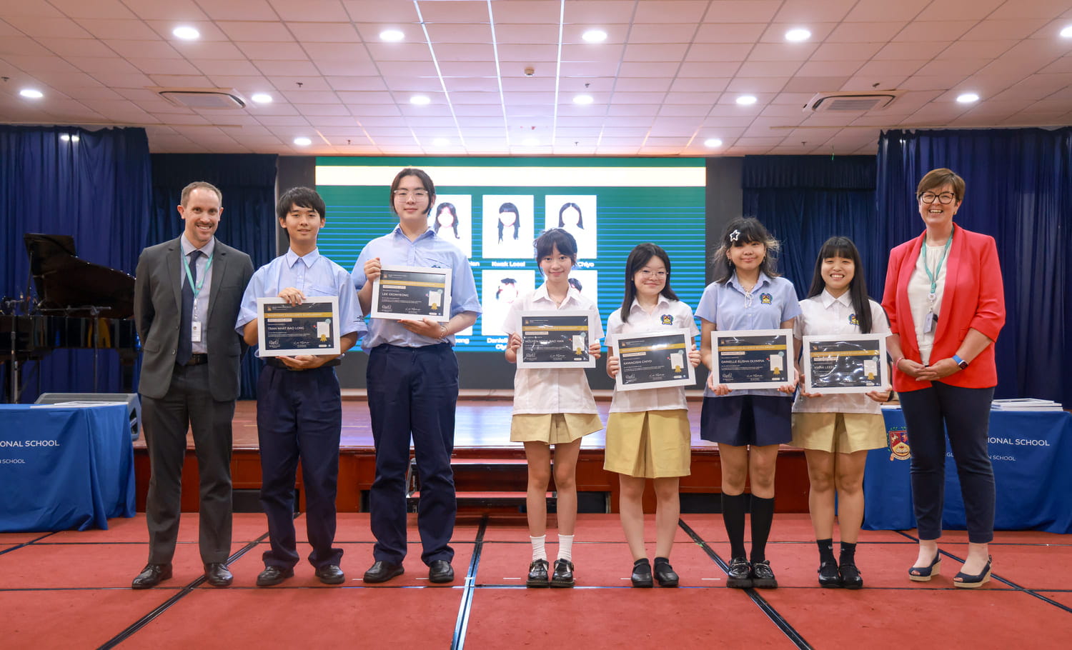 BIS Hà Nội tổ chức Lễ trao học bổng đầu tiên cho năm học 2025-2026 | Trường quốc tế Anh Hà Nội - BIS Hanoi hosts its first scholars evening