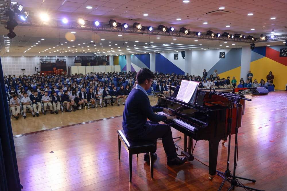 BIS Hanoi student celebrates success in Global Campus Virtual Young Musician of the Year competition | British International School in Hanoi - BIS Hanoi Global Campus Virtual Young Musician of the Year competition