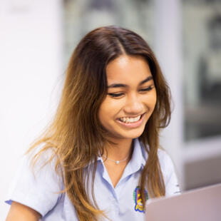 Students debating at Model United Nations - Nord Anglia Education