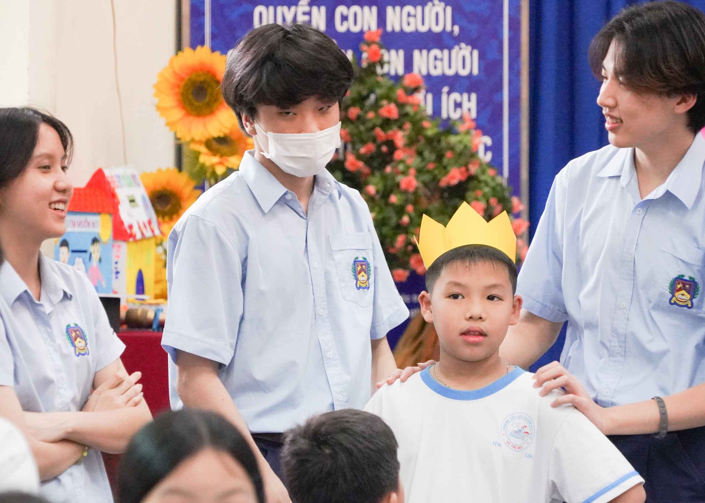 Teaching English at Huynh Van Ngoi School - Carousel For News Detail 2