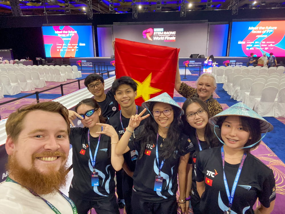 Team Mercury VN Shine on the Global Stage at the 2025 Aramco STEM Racing World Finals Supported by Formula 1 in Singapore - Team Mercury VN Shine on the Global Stage at the 2025 Aramco STEM Racing World Finals