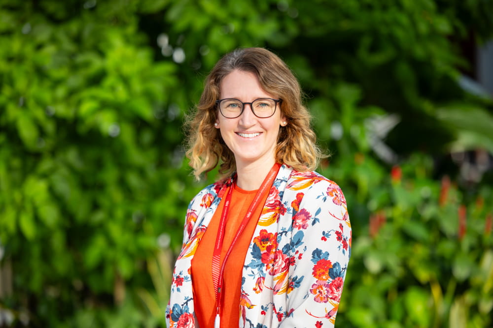 How We Teach | BIS HCMC - Feature Cards Tabs