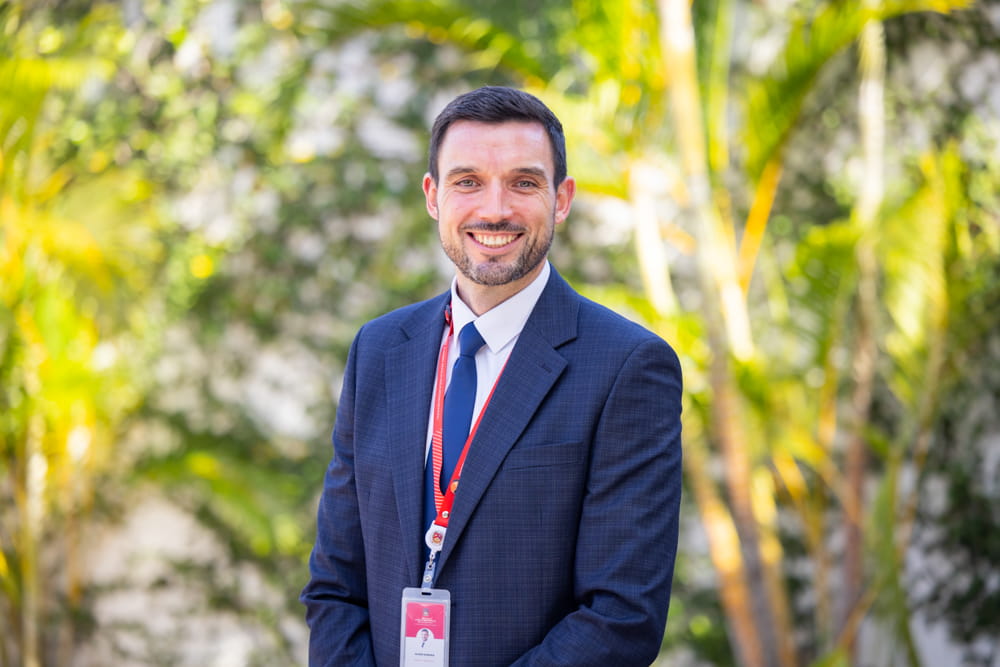 How We Teach | BIS HCMC - Feature Cards Tabs