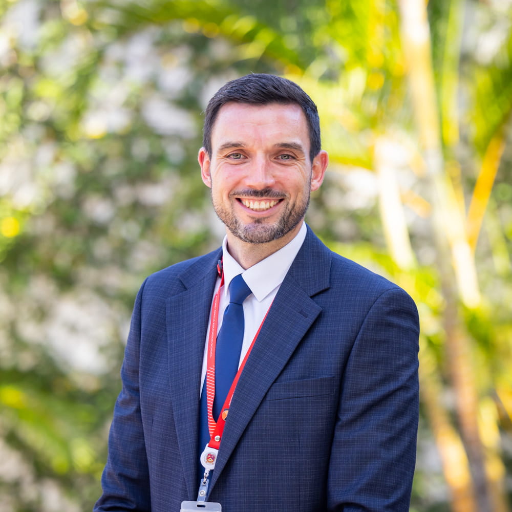 How We Teach | BIS HCMC - Feature Cards Tabs