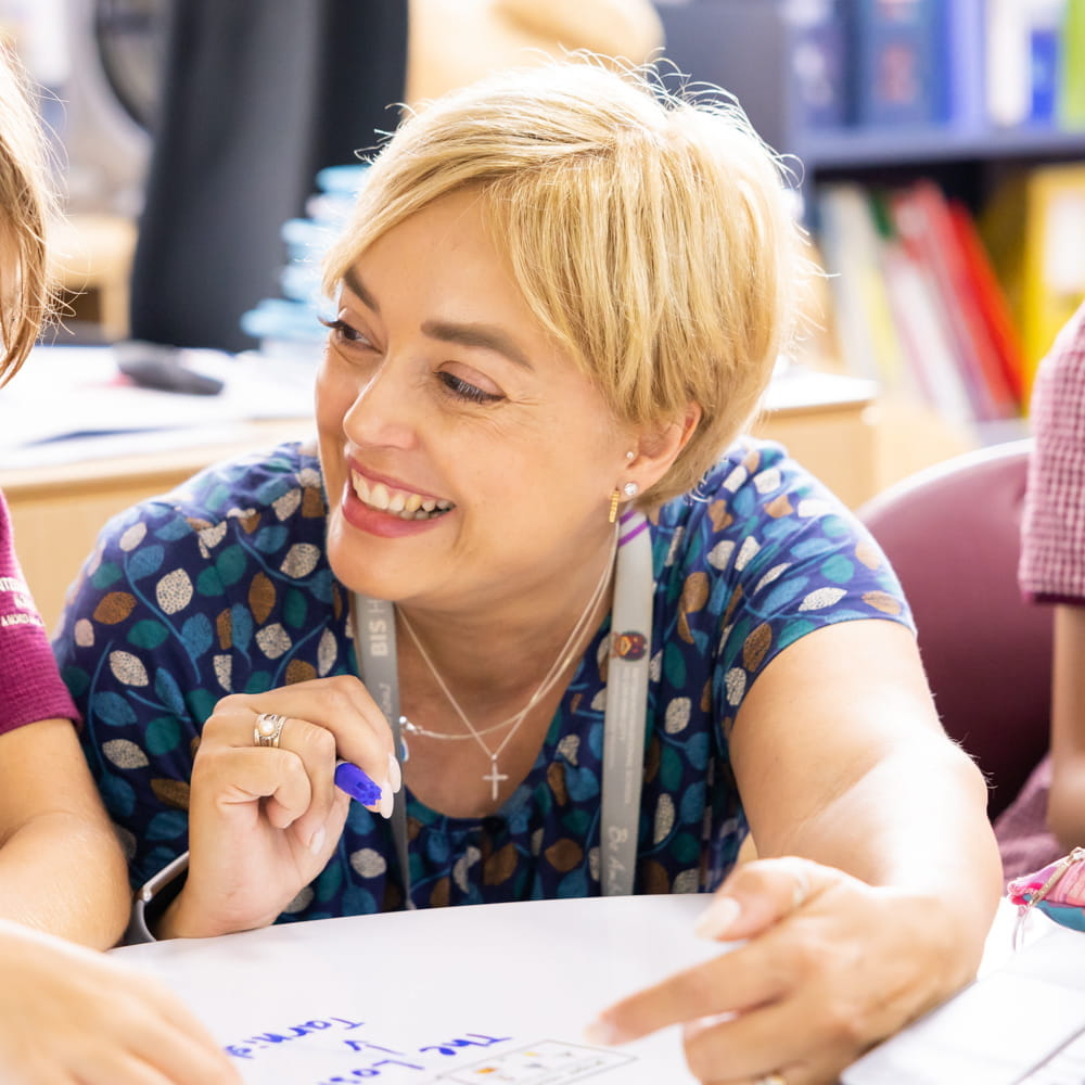 EAL Teaching in Ho Chi Minh City | BIS HCMC - Small Text And Image LS