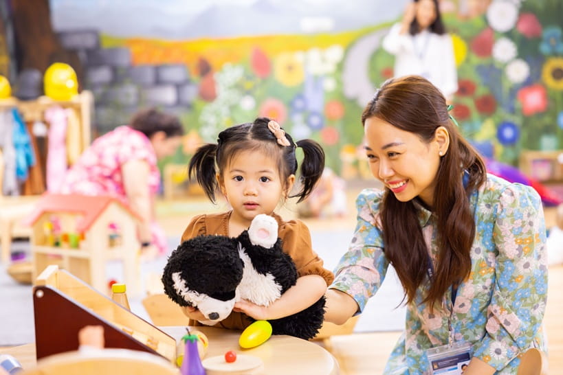 Why feeling safe at school helps young children thrive - safe school young children bis hcmc