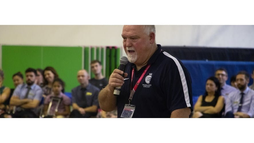 Mike Gatting Cricket 18  Banner