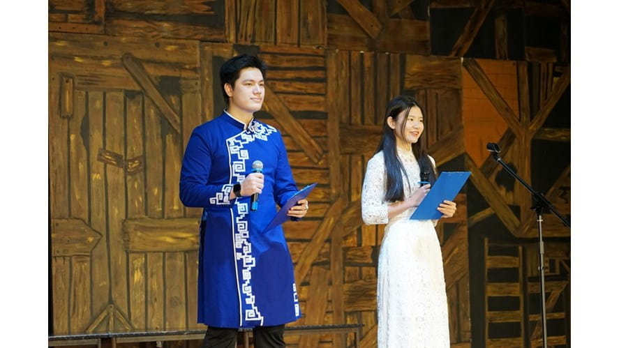 Ao dai 2