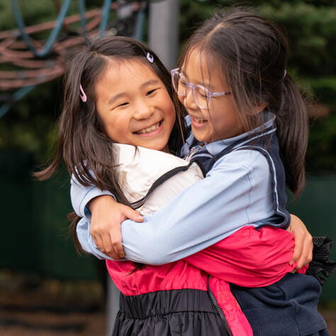 The British International School 브라티슬라바 | BISB | 노드 앵글리아 - KO - 02 - Small Text And Image