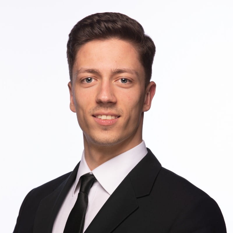 Academic Excellence | British International School Bratislava - Feature Cards Pattern 1