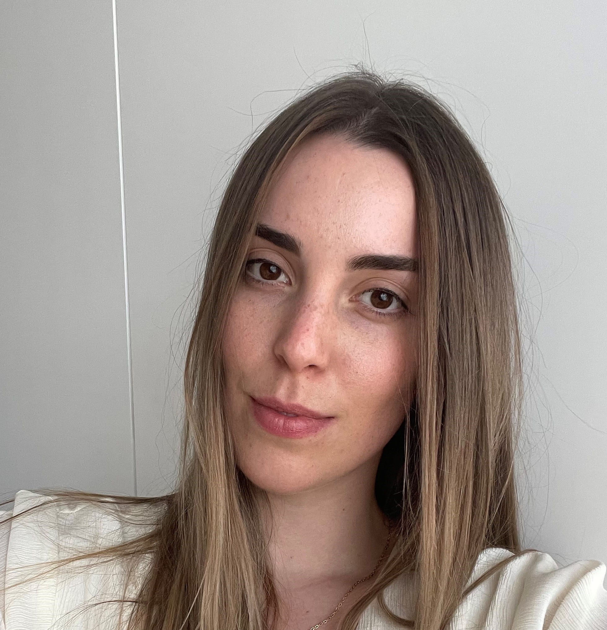 Academic Excellence | British International School Bratislava - Feature Cards Pattern 1