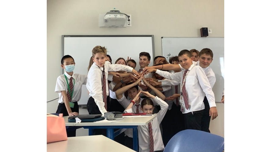 Year 8 Kontiki selfie