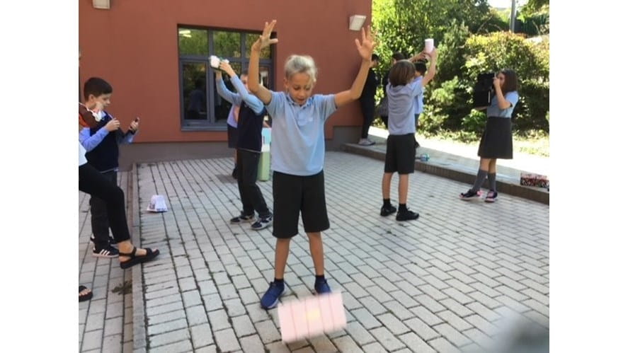 Eggstronautlouise5