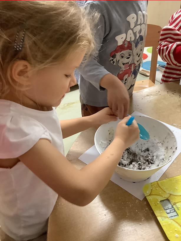 Moon Cake Baking - Carousel For News Detail