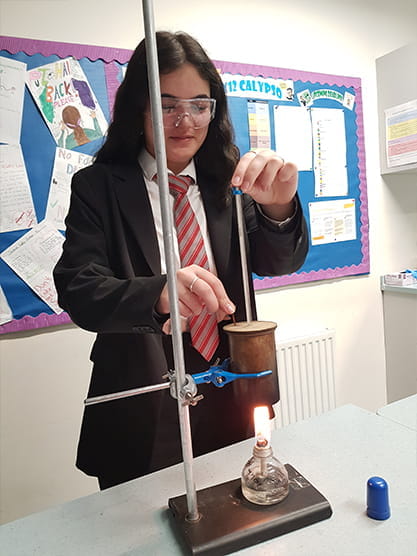 Looking at exothermic and endothermic reactions