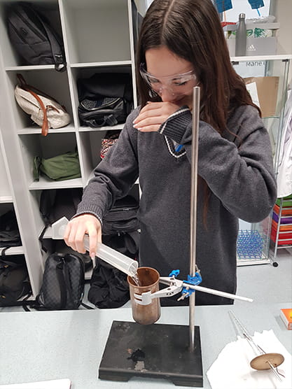 Looking at exothermic and endothermic reactions