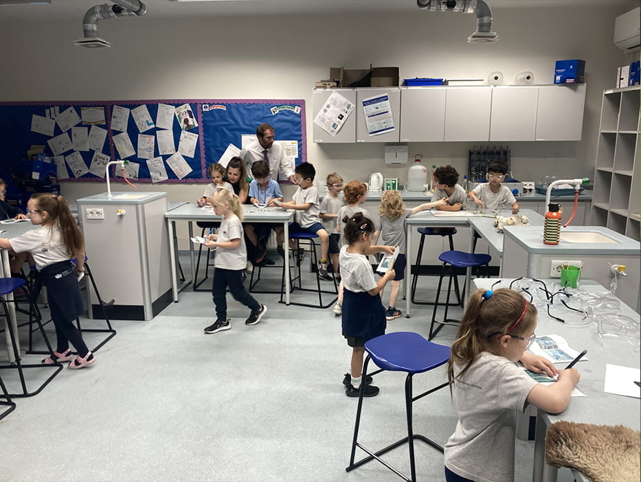 Year 1 visit to the Science Lab - Year 1 visit to the Science Lab
