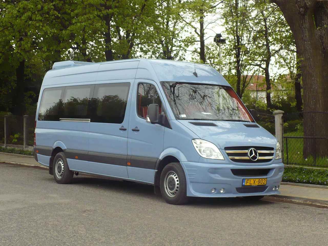 Parent Essentials | The British International School Budapest - 05 Feature Cards Pattern