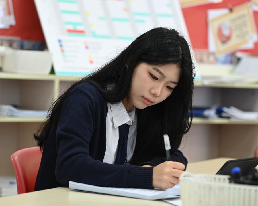 IGCSE 课程 | 上海英国学校浦西校区 - Image-50-50 1