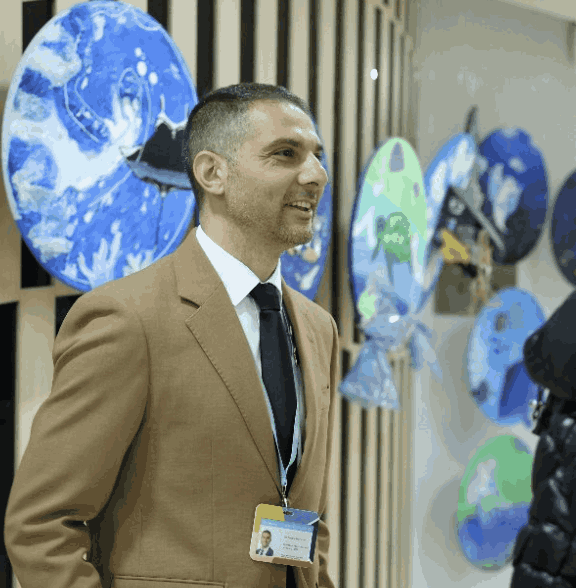 学校师资介绍与办学理念 | 上海英国学校浦西校区 - Feature Cards Tabs