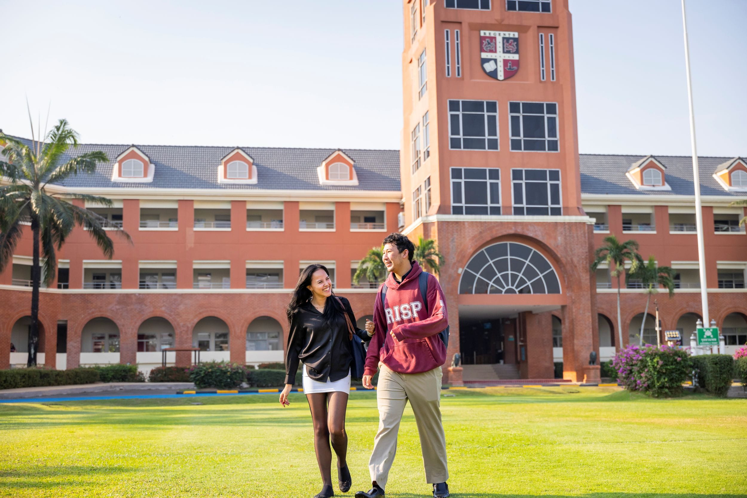 It's easy to apply to a Nord Anglia school - How to Apply