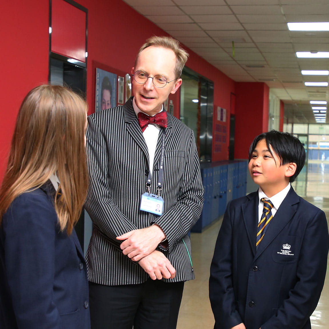 Our Staff & How We Teach | The British School of Beijing, Shunyi - Feature Cards Tabs