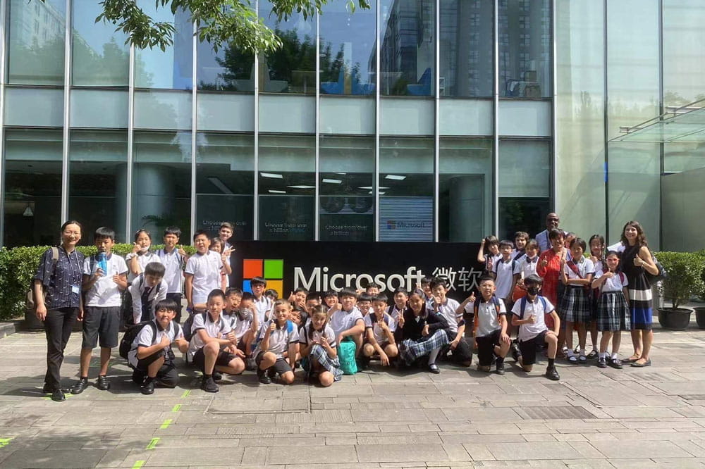 六年级参观微软总部技术中心 - Year 6 visits Microsoft HQ Tech Hub