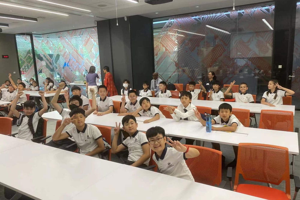 Year 6 visits Microsoft HQ Tech Hub - Year 6 visits Microsoft HQ Tech Hub