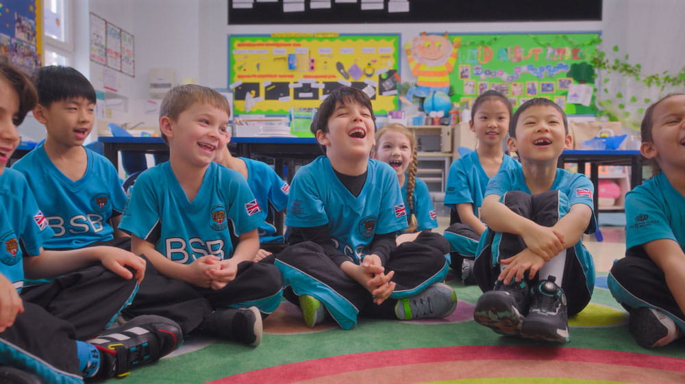 北京英国学为学生敞开未来的大门！ - Watch our new BSB Video