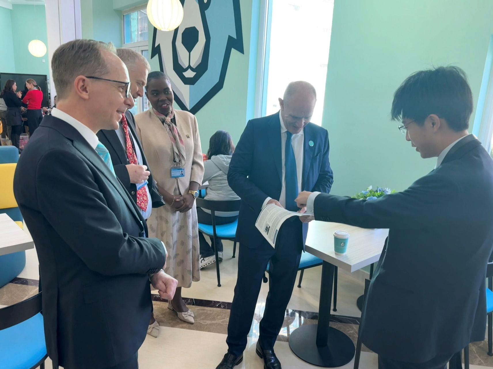 NAE CEO Mr Andrew Fitzmaurice Inspires BSB Shunyi - NAE CEO Mr Andrew Fitzmaurice Inspires BSB Shunyi