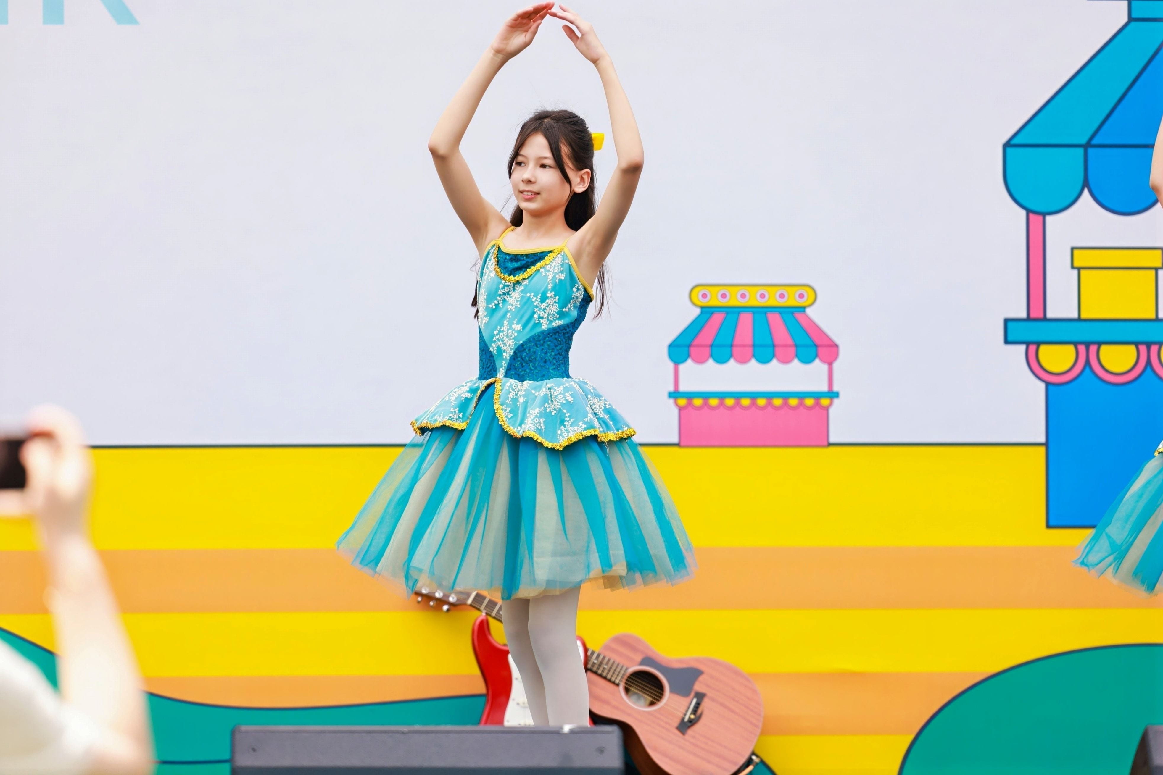 FEI85887opq838158524jpg