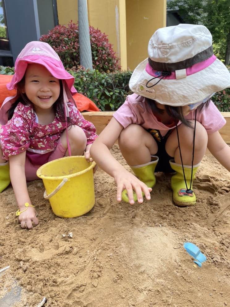 Academic Excellence | British School of Nanjing - Visual Time Line Tabs