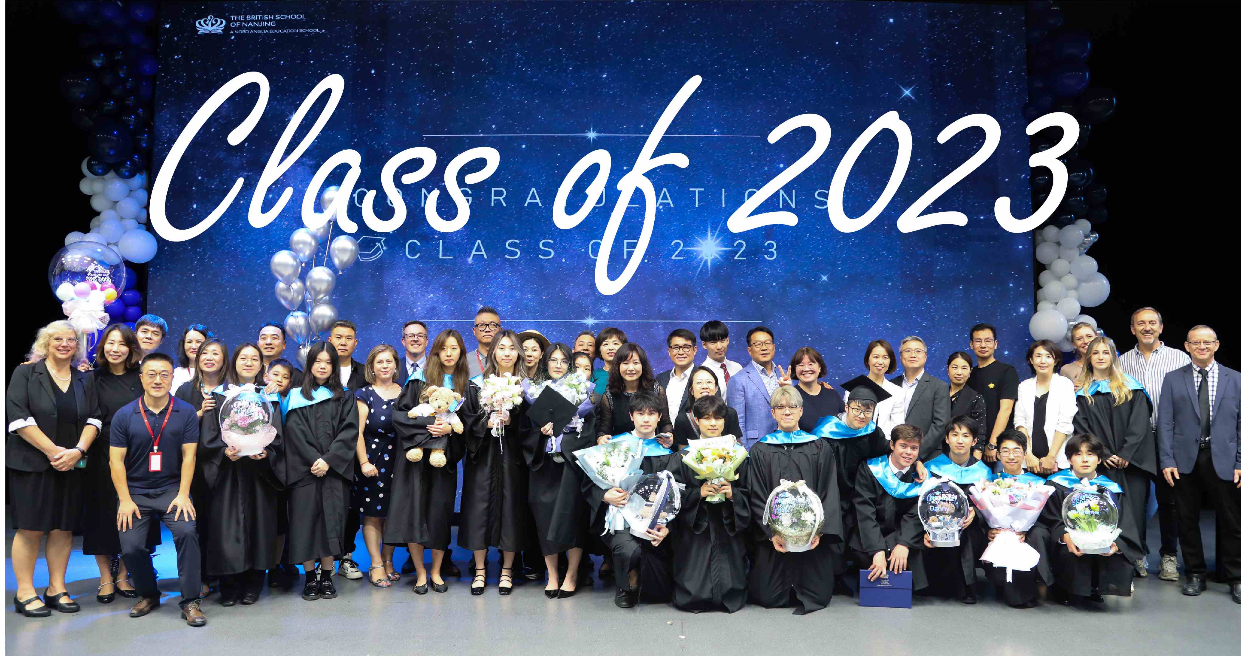 祝贺你们！2023届毕业生 - Graduation Ceremony of Class of 2023