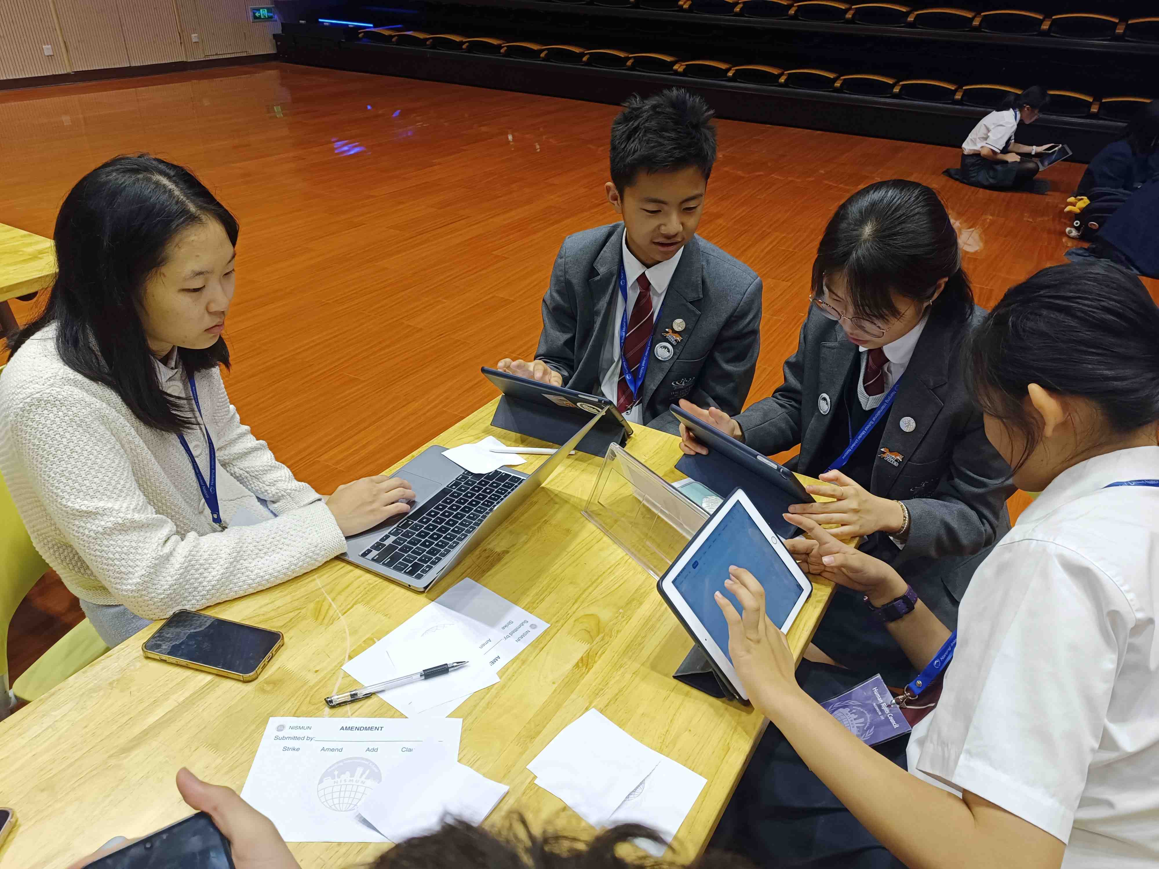 BSN在模拟联合国活动上取得佳绩 - INSIGHTS PUBLICATION