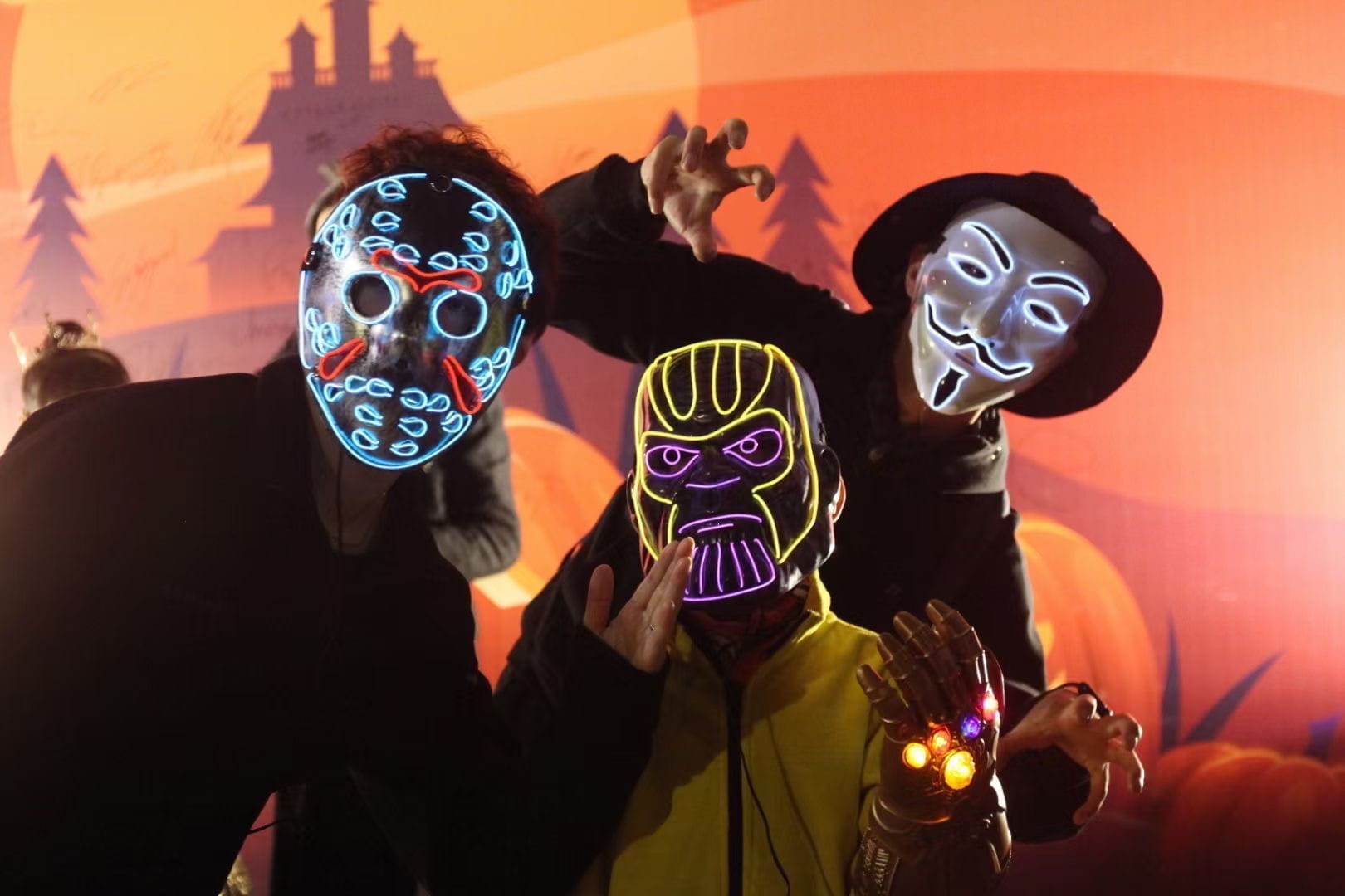 降临狂欢：万圣节派对即将到来 - Halloween Is Coming