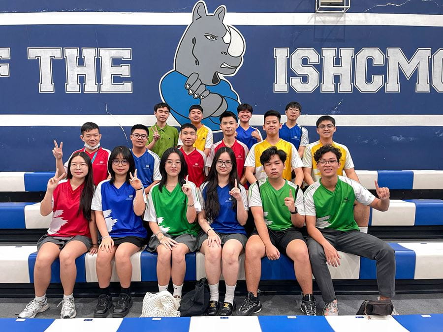 Ngân Nhi, Niên khóa 2024-2025: Xuất sắc Trúng tuyển 7 Trường Đại học thuộc Hệ thống UC với tổng giá trị học bổng $444,000 - Ngan Nhi Class of 2025 Earns Admission to 7 UC Campuses with 444000 USD in Scholarships