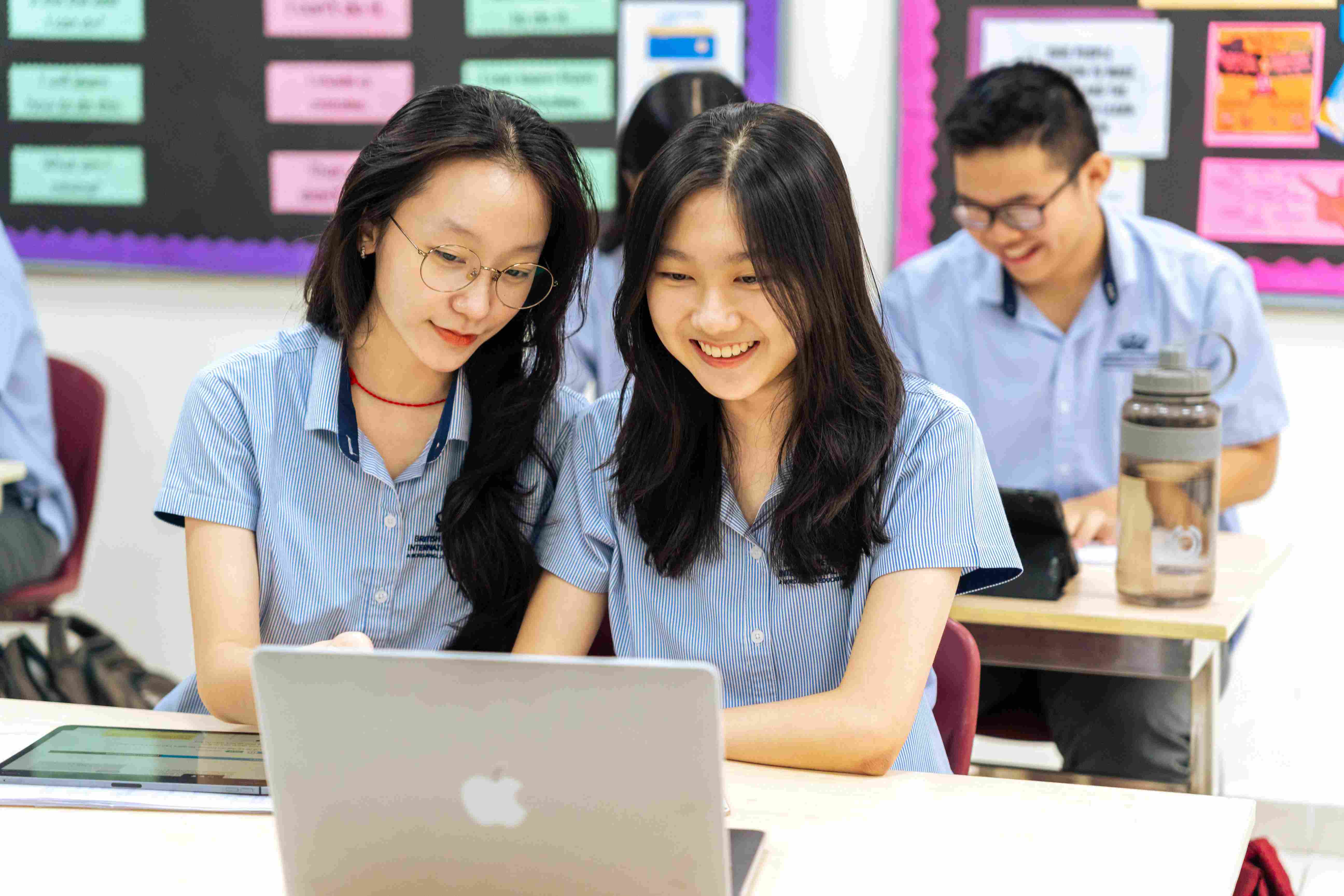 Chúc mừng Anh Thư xuất sắc trúng tuyển vào ngôi trường hàng đầu tại Úc - Đại học Sydney! - Nguyen Dang Anh Thu outstanding acceptance into the University of Sydney