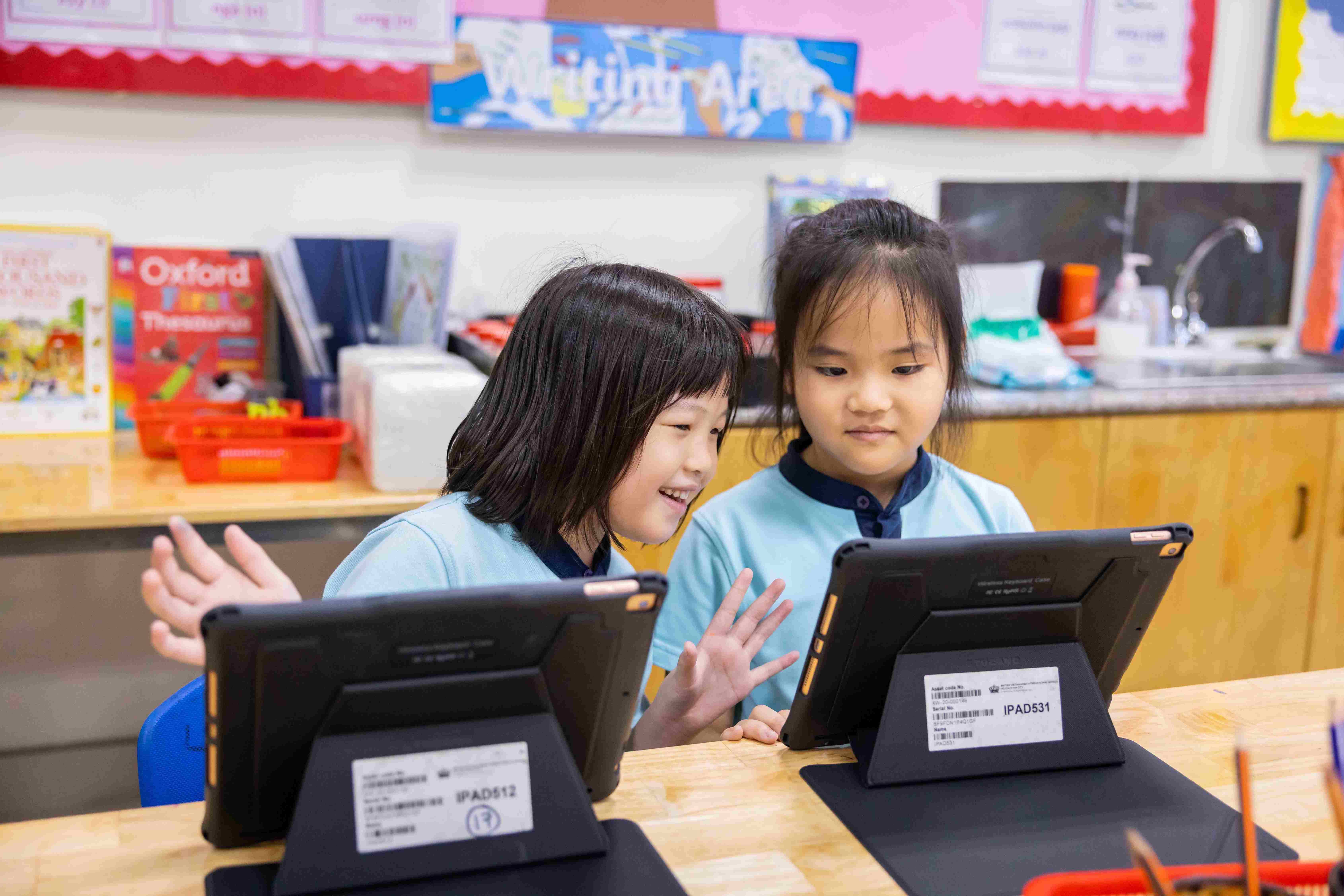 Artificial Intelligence and education. Our perspective. - Artificial Intelligence and education Our perspective