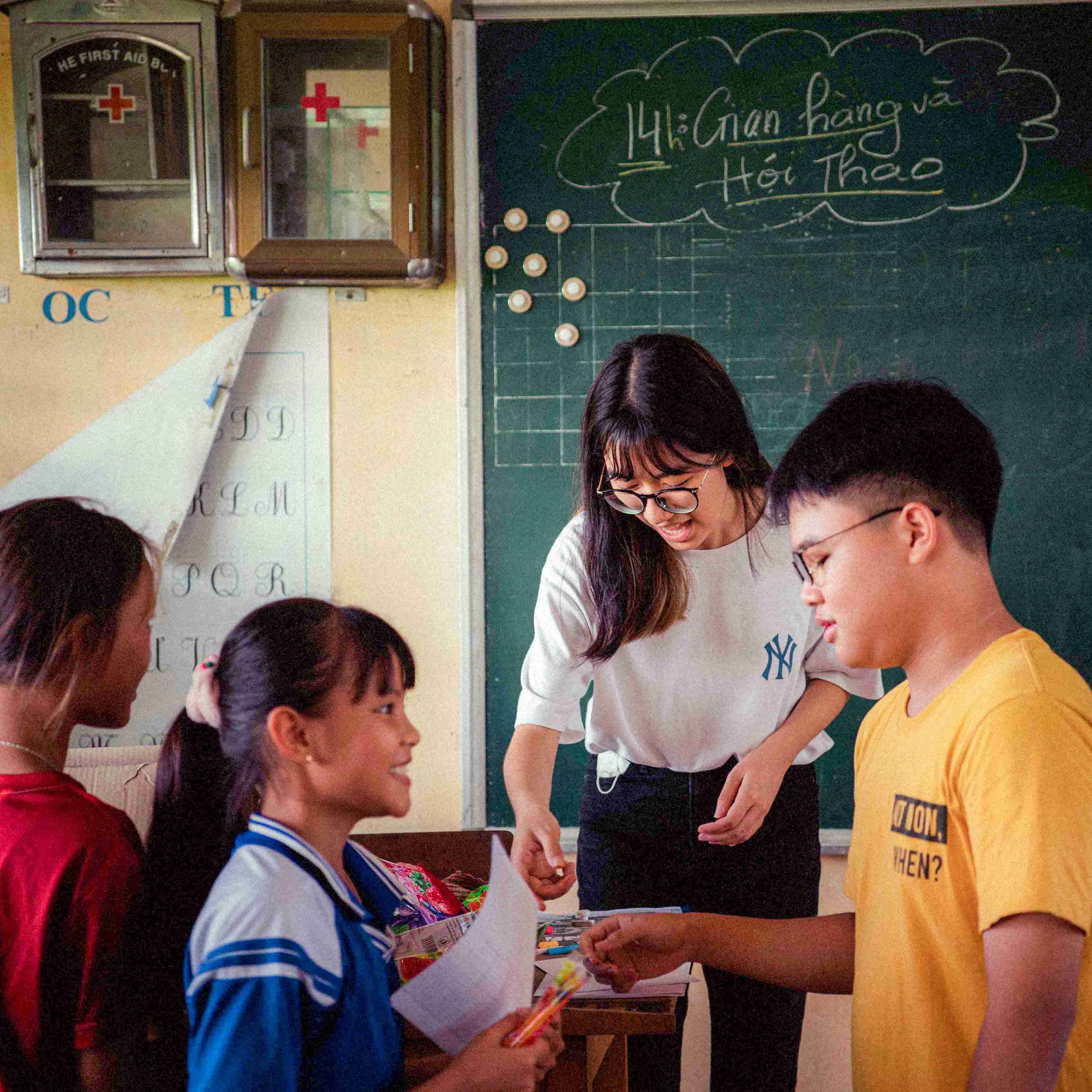 Phuong Nghi Nancy, a Year 13 student, has been excellently admitted to 9 US universities with a total scholarship of up to 13.5 billion VND - Phuong Nghi Nancy Year 13 excellently admitted 9 US universities scholarship 13 5 billion VND